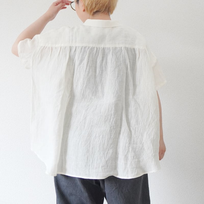 Ouest a' oent ルミノア ⿻ リネン 2wey ブラウス 丸襟 春夏 Ouest a' oent ルミノア ⿻ リネン 2wey ブラウス 丸襟 春夏