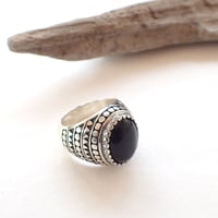 再入荷＊goods＊MANANAS JEWELRY-マナナス ジュエリー-Armadilo Tri Stone Ring (Onyx)