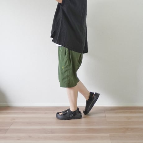 2色＊ユニセックス＊SLOWHANDS-スローハンズ-nylon×polyester stretch Treck Shorts