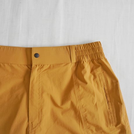 2色＊ユニセックス＊SLOWHANDS-スローハンズ-nylon×polyester stretch Treck Shorts