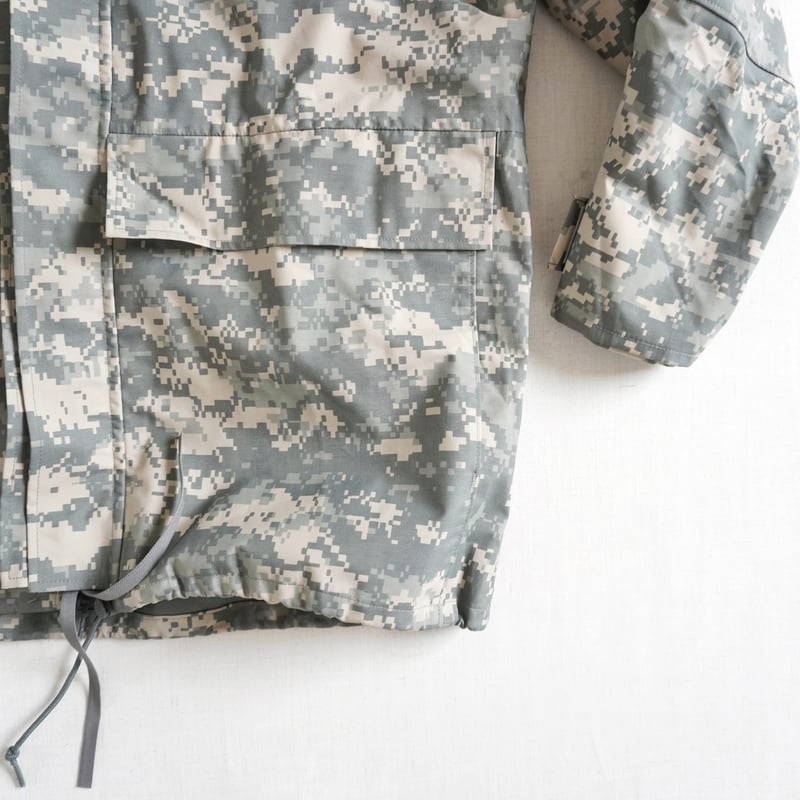 ミリタリーデッドストック US ARMY ECWCS GORE-TEX PARKA GEN2 ミリタリーデッドストック US ARMY ECWCS GORE-TEX PARKA GEN2