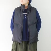 ＊ユニセックス＊LA MOND-ラモンド-STAND CURVY QUILT DOWN VEST LM-O-133/ブラック