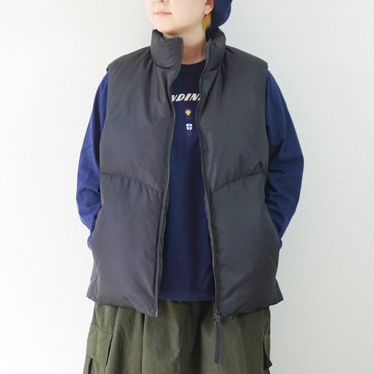 ユニセックス＊LA MOND-ラモンド-STAND CURVY QUILT DOWN VES