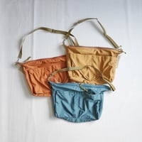 3色＊ユニセックス＊dip ltd-ディップ-ナイロンショルダーバッグ