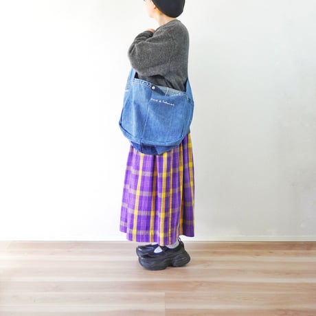 THRIFTY LOOK（スリフティルック） BLUE DENIM NEWSPAPER BAG