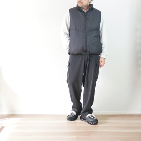 ＊ユニセックス＊LA MOND-ラモンド-STAND CURVY QUILT DOWN VEST LM-O-133/ブラック