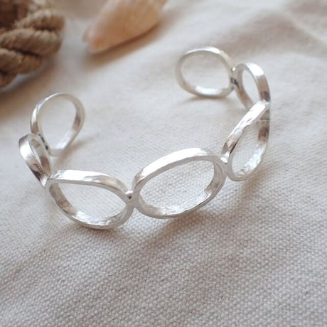 ＊goods＊MANANAS JEWELRY-マナナス ジュエリー-Seven Circle Bangle