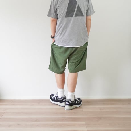 2色＊ユニセックス＊SLOWHANDS-スローハンズ-nylon×polyester stretch Treck Shorts