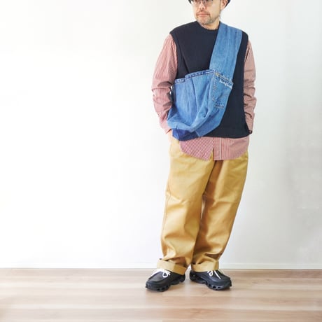 THRIFTY LOOK（スリフティルック） BLUE DENIM NEWSPAPER BAG