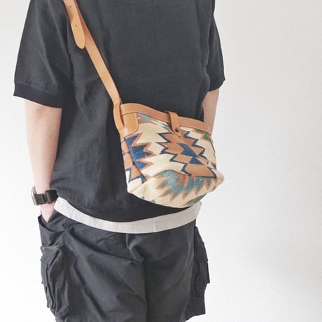 ＊goods＊LIMONCHELLO-リモンチェロ-VINTAGE RUG POCHETTE
