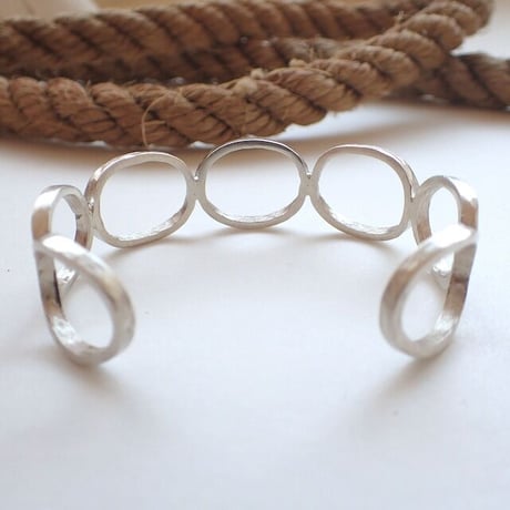 ＊goods＊MANANAS JEWELRY-マナナス ジュエリー-Seven Circle Bangle