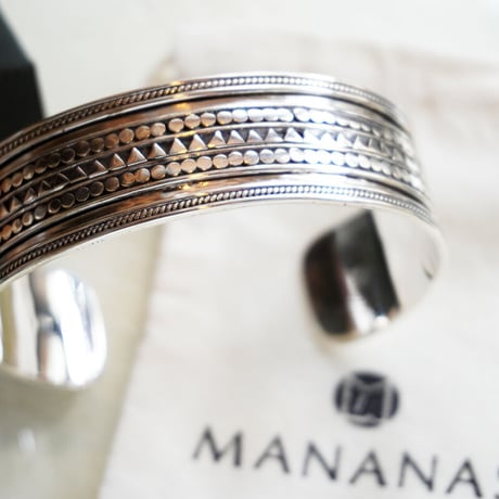 ＊goods＊MANANAS JEWELRY-マナナス ジュエリー-Armadilo Tri Bangle