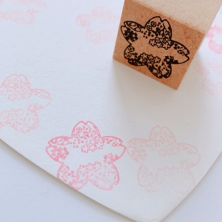 ❁⃘春待ち♡スタンプ風花柄さくらスタイ❁⃘オーダーページ ❁⃘春待ち♡スタンプ風花柄さくらスタイ❁⃘オーダーページ