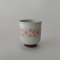 赤絵連花文筒湯呑