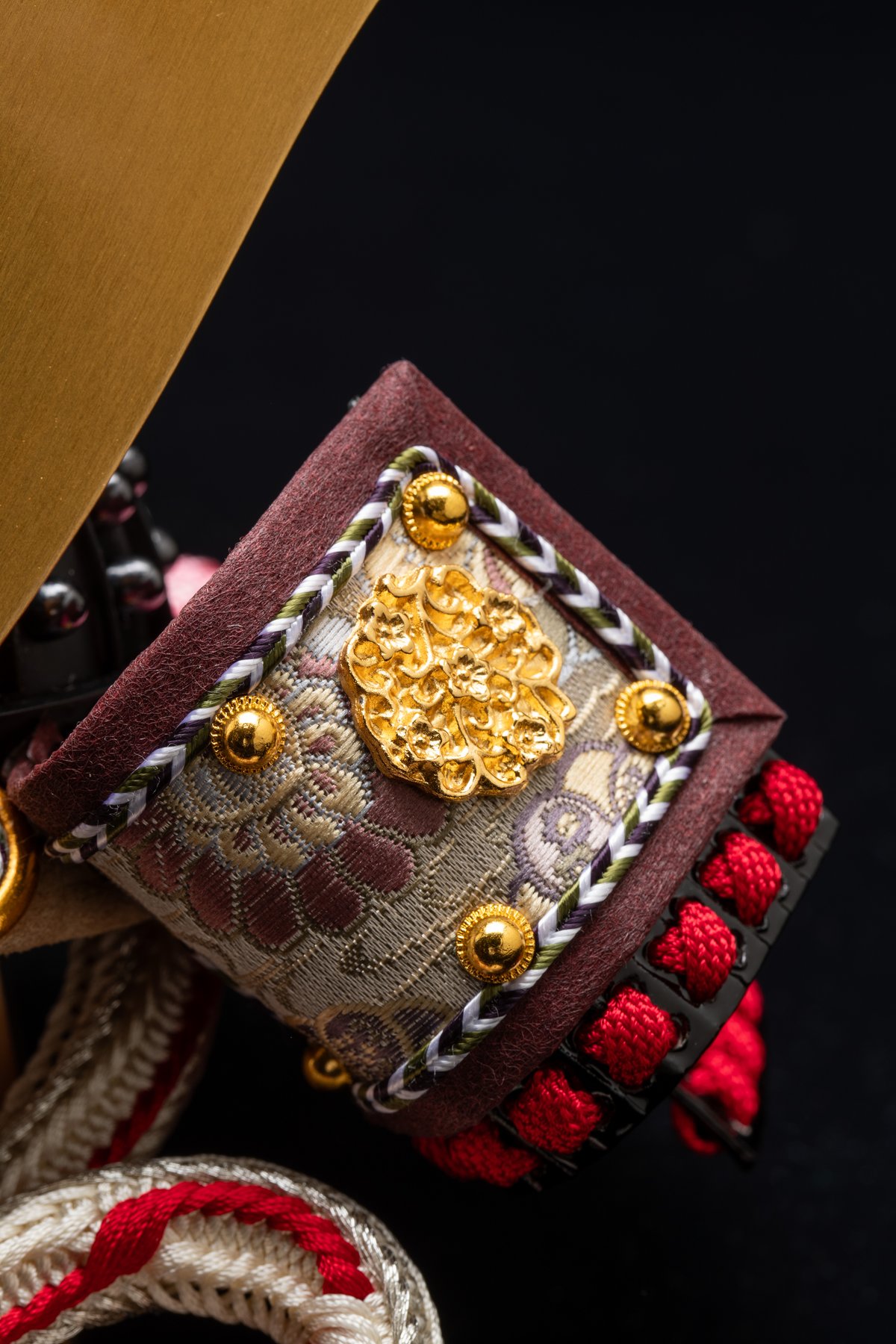 原産国不明亀甲髑髏装飾面 べっ甲珊瑚錦鯉彫り装飾付き流水螺鈿金蒔絵かんざし2022｜希少な