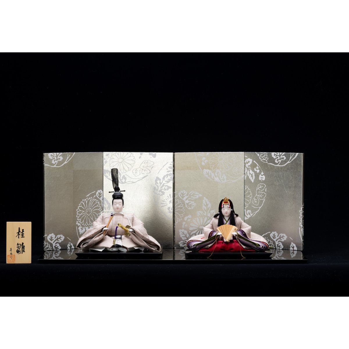 新作　和の心シリーズ伝統工芸結城紬洗練された大きめバンブーにチャーム飾りを添えて 本場結城紬：嵯峨菊 都鼠色（みやこねずいろ）small | 桂雛／小佐畑人形店