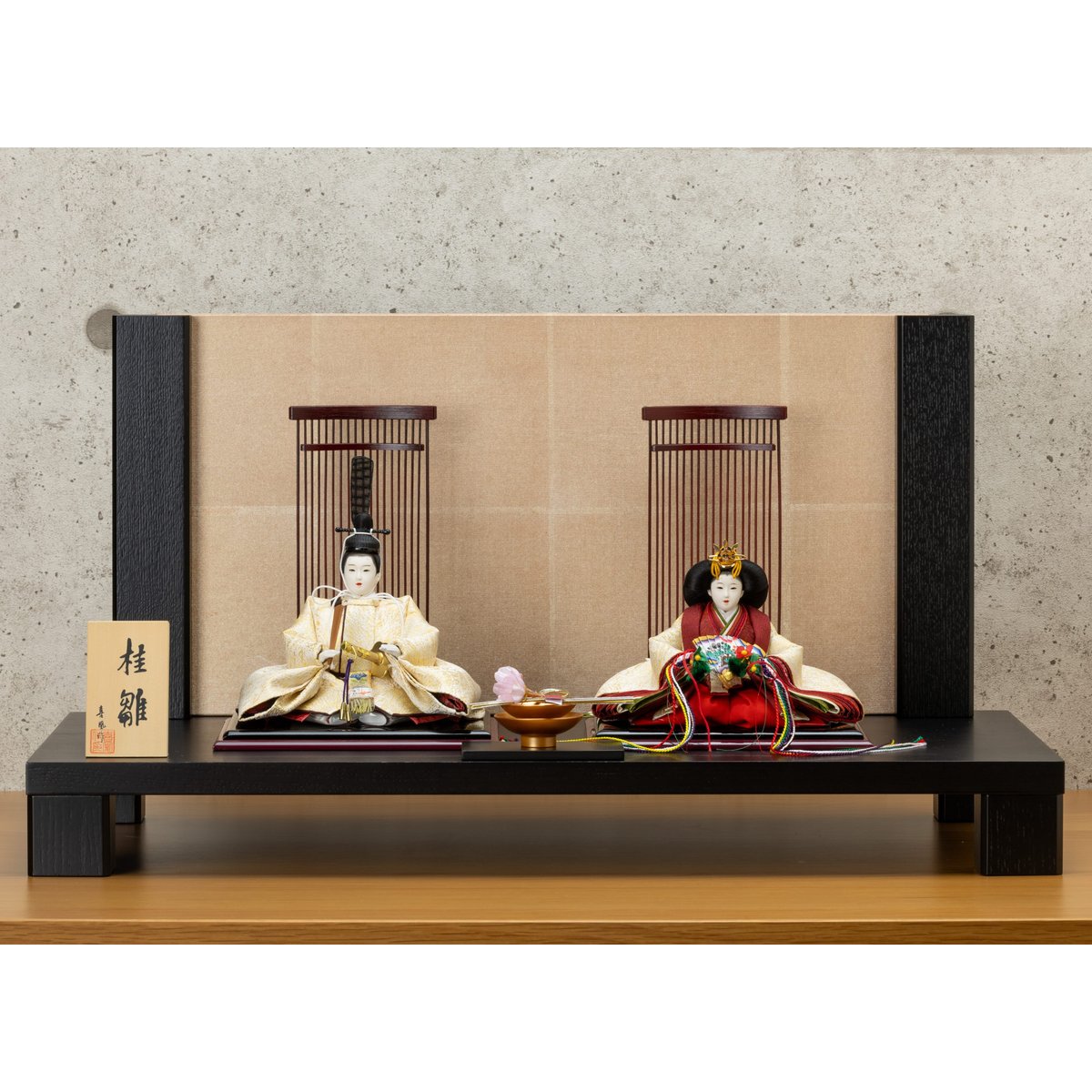 京十一番親王飾「龍村裂：菊もみ（金）」 | 桂雛／小佐畑人形店