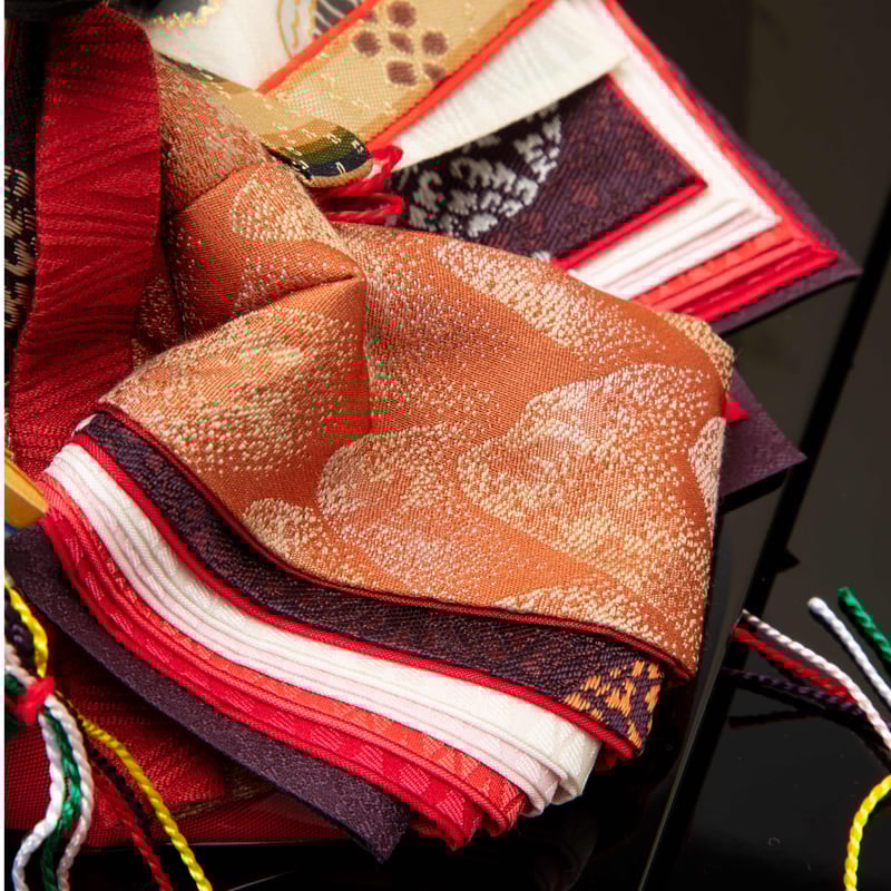 京十一番親王飾「連山文錦」 | 桂雛／小佐畑人形店