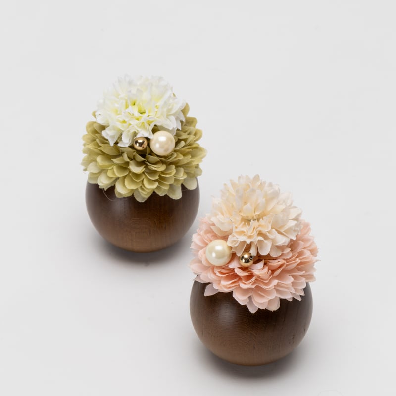 特選 京風本社立雛 雲井雛人形親王飾り(箱入り) 京十一番親王飾り「雲立涌文錦（香色：こういろ）」 | 桂雛／小佐畑人形店