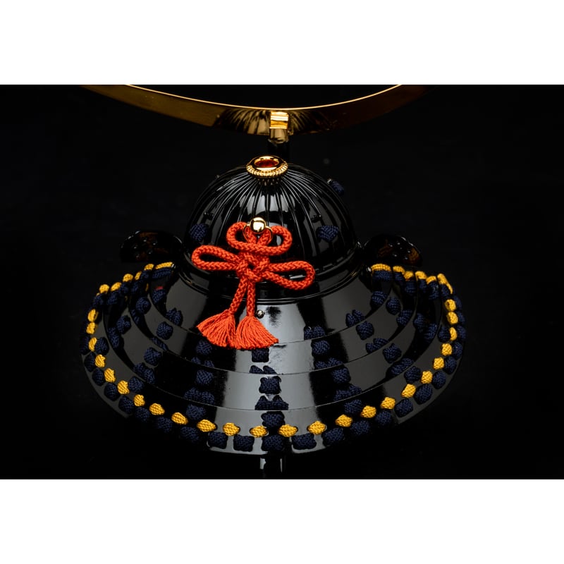 別所実正作 伊達政宗公之兜 雲龍紙二曲屏風飾り | 桂雛／小佐畑人形店