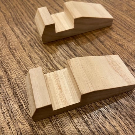 コの字型スタンド