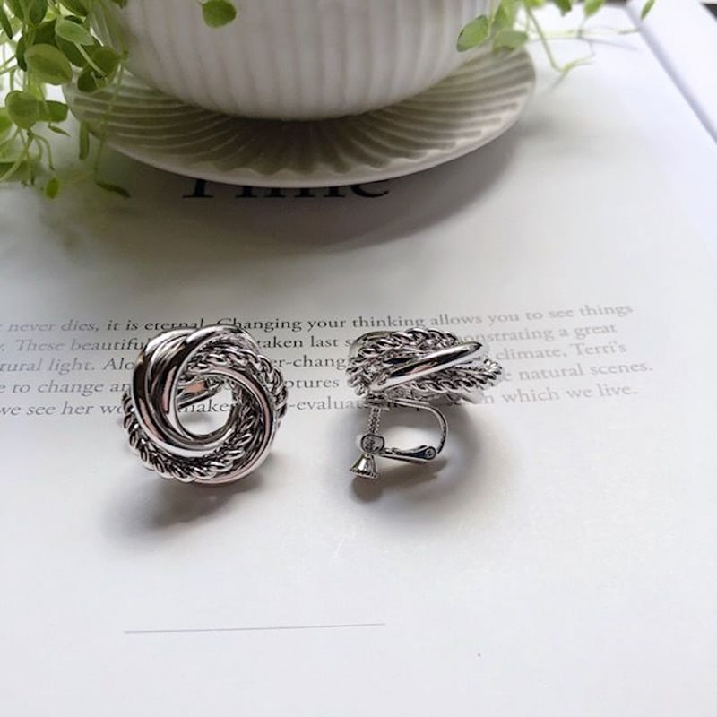 チェーントリニティイヤリング | RiiUM