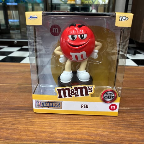 エムアンドエムズ | STORES