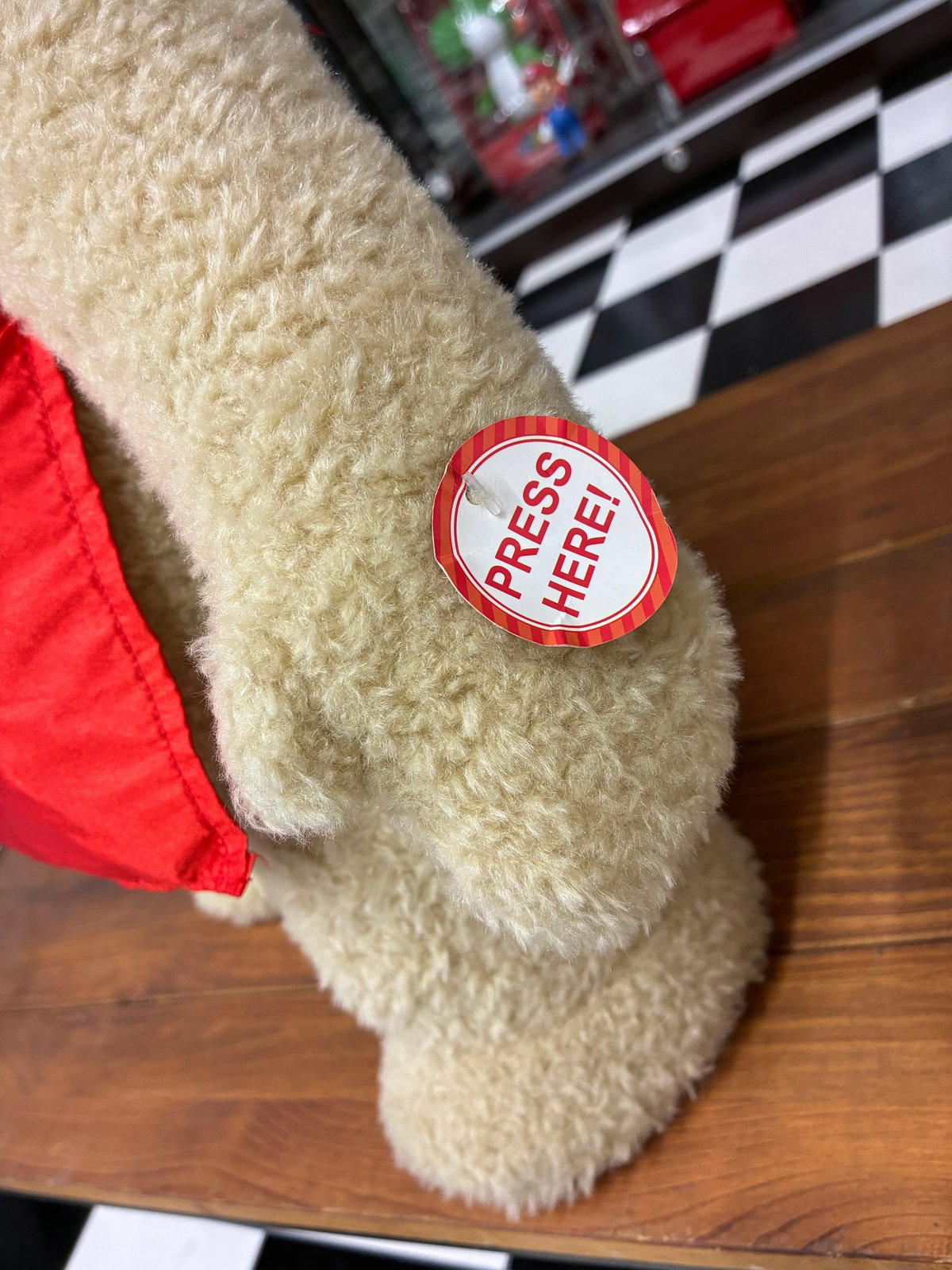 Ted テッド 赤エプロン ぬいぐるみ 実物大 24インチ | SOJIJI BASE&GARAGE