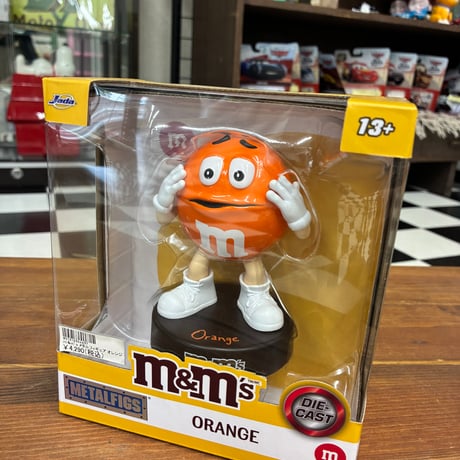 エムアンドエムズ | STORES