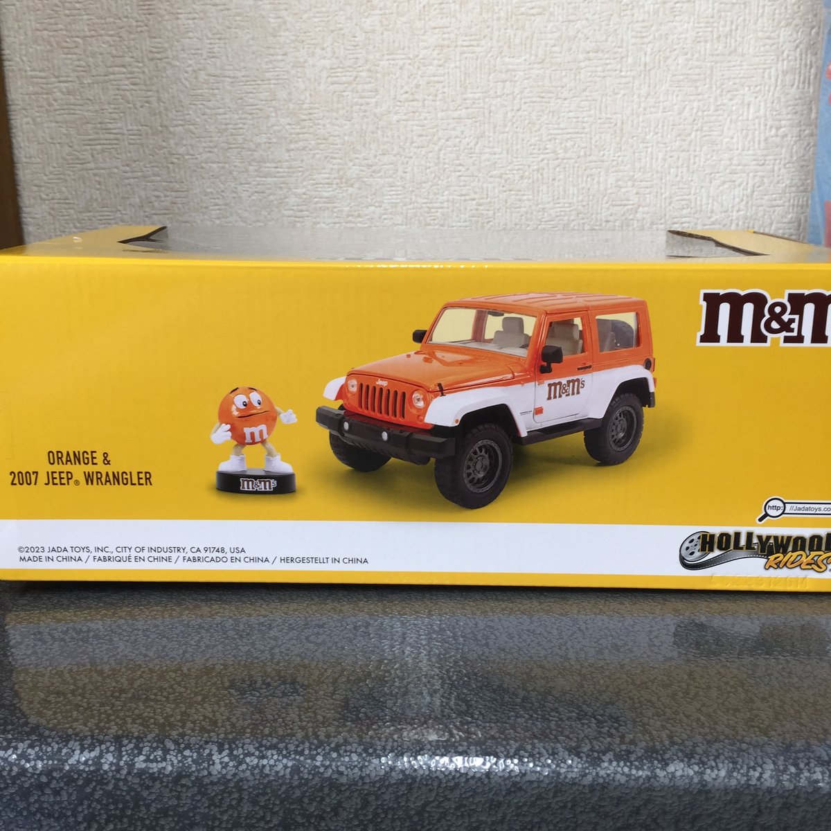 M&M'S レトロミニカー 1/24 JADA TOYS ジープ ラングラー 2007