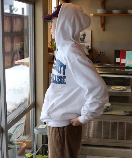 【USED】 Champion / 裏起毛 カレッジ フディースウェット (ユニセックス)