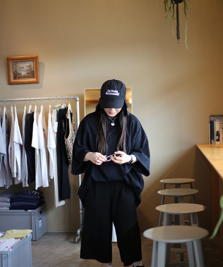 【REALTEMPO ORIGINAL】 Sunshade cap "Not Waving But Drowning?" (unisex)