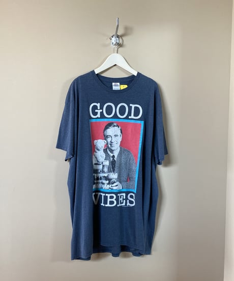 【USED】 Mr. Rogers “GOOD VIBES” プリントTシャツ (ユニセックス)