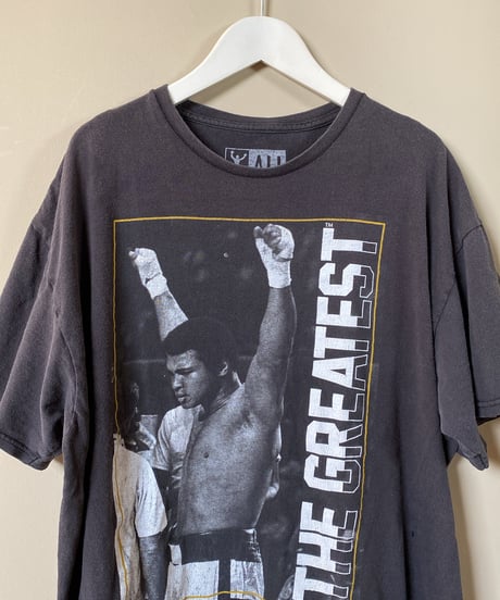 【USED】 Muhammad Ali “THE GREATEST” フォトプリントTシャツ (ユニセックス)