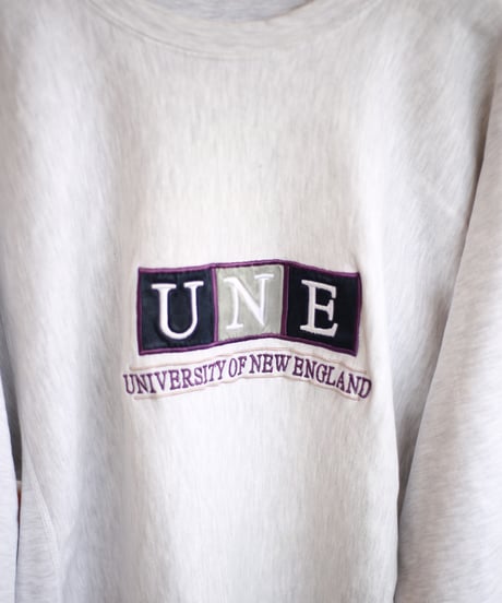 【USED】UNE (University of New England) / リバースウィーブ カレッジ刺繍スウェット (ユニセックス)