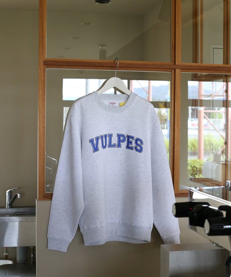 【ORIGINAL】 Vulpes. / College Logo クルーネック スウェット (ユニセックス)