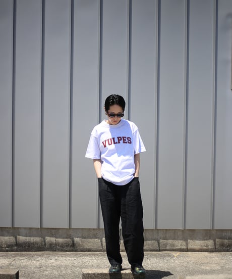 【ORIGINAL BRAND】 Vulpes. / 6.2オンス College Logo Tシャツ (ユニセックス)