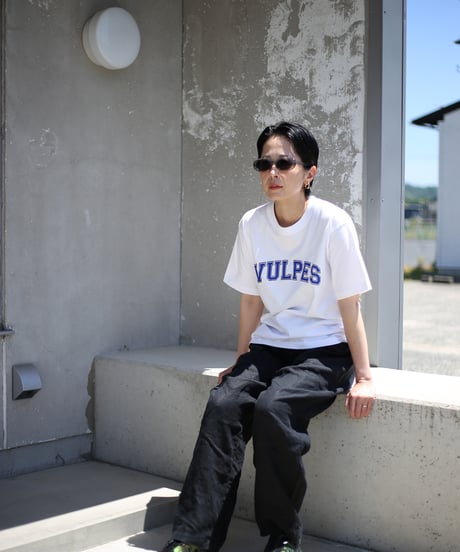 【ORIGINAL BRAND】 Vulpes. / 6.2オンス College Logo Tシャツ (ユニセックス)