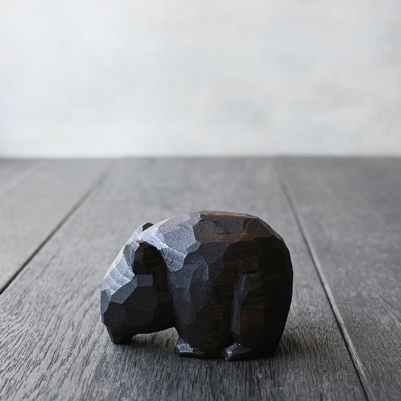 向こう山、わたしたちの影の粒々。/木彫りの熊 tusbu-04 | svale furniture