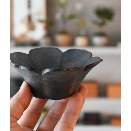 svale furniture /三木達也  稜花小鉢Φ105/○白漆　svf‐257