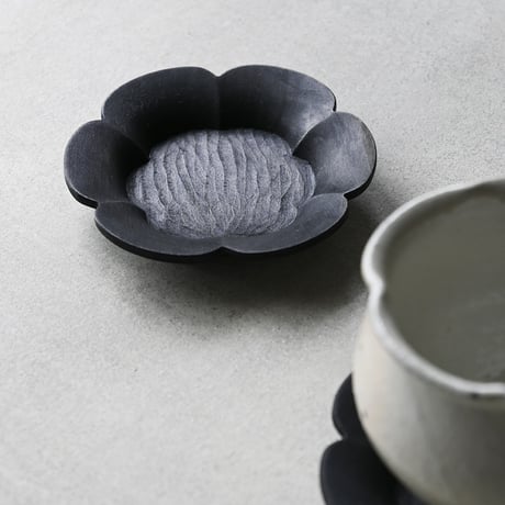 svale furniture /三木達也  輪花皿/茶托Φ100　svf‐209