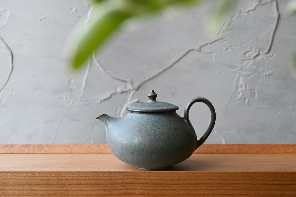 鯨井　円美　稜花皿　白　ピンクベージュ陶器　新品　未使用　2枚セット 稜花皿｜ピンクベージュ｜陶器｜鯨井円美｜和食器通販｜うちる