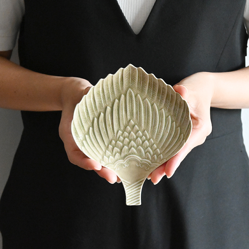 石田裕哉 灰釉団扇形皿 たつおさま専売：石田裕哉 灰釉団扇形