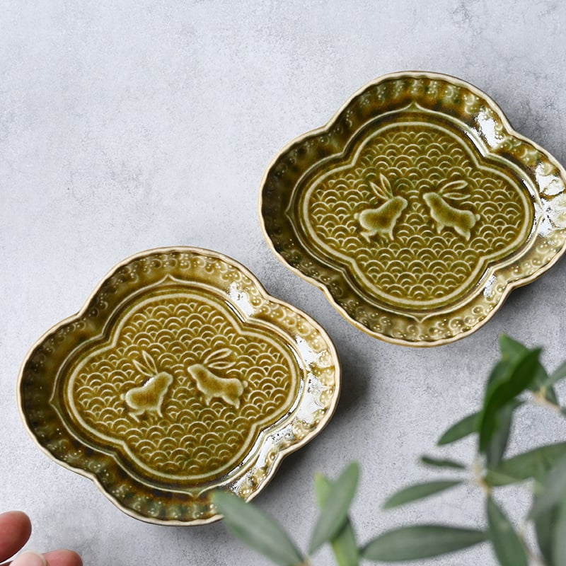 たつおさま専売：石田裕哉　灰釉団扇形皿＋瑠璃軸金木犀文皿 石田 裕哉 陽刻菊鉢/Φ190 ISHI-31 | svale furniture