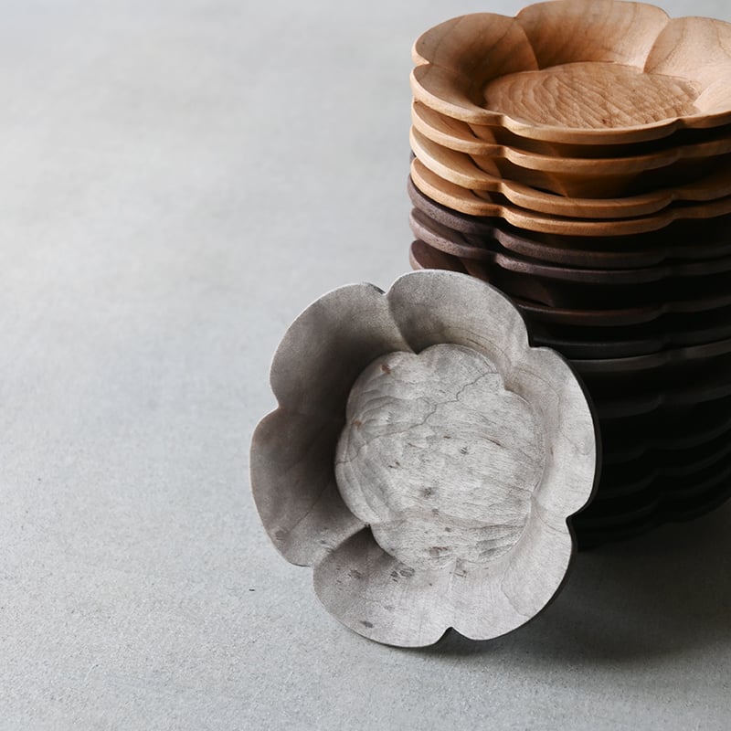 svale furniture/三木達也 稜花皿Φ240（パン皿） svale furniture /三木達也 輪花皿/茶托Φ100 svf‐209 | sva