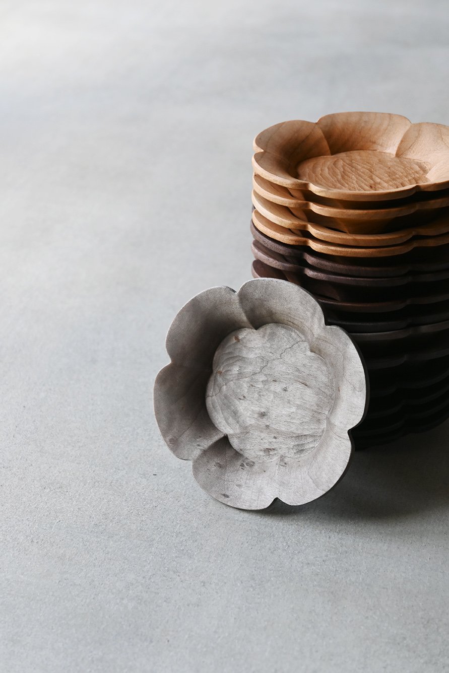 svale furniture/三木達也 稜花皿Φ240（パン皿） svale furniture /三木達也 輪花皿/茶托Φ100 svf‐209 | sva