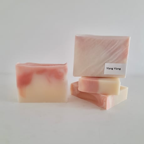 ハンドメイドソープ《イランイラン》58g