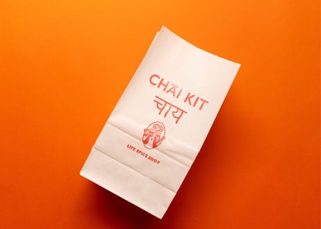 Chai KIT (Chai mix & Assam CTC Set)  　Simple package.