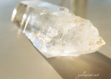 Manikalan quartz point