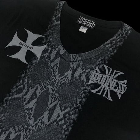 LOUDNESS x BUILD CLOTHING W-Name Phython V-Neck SS-T（BLK/GRY）